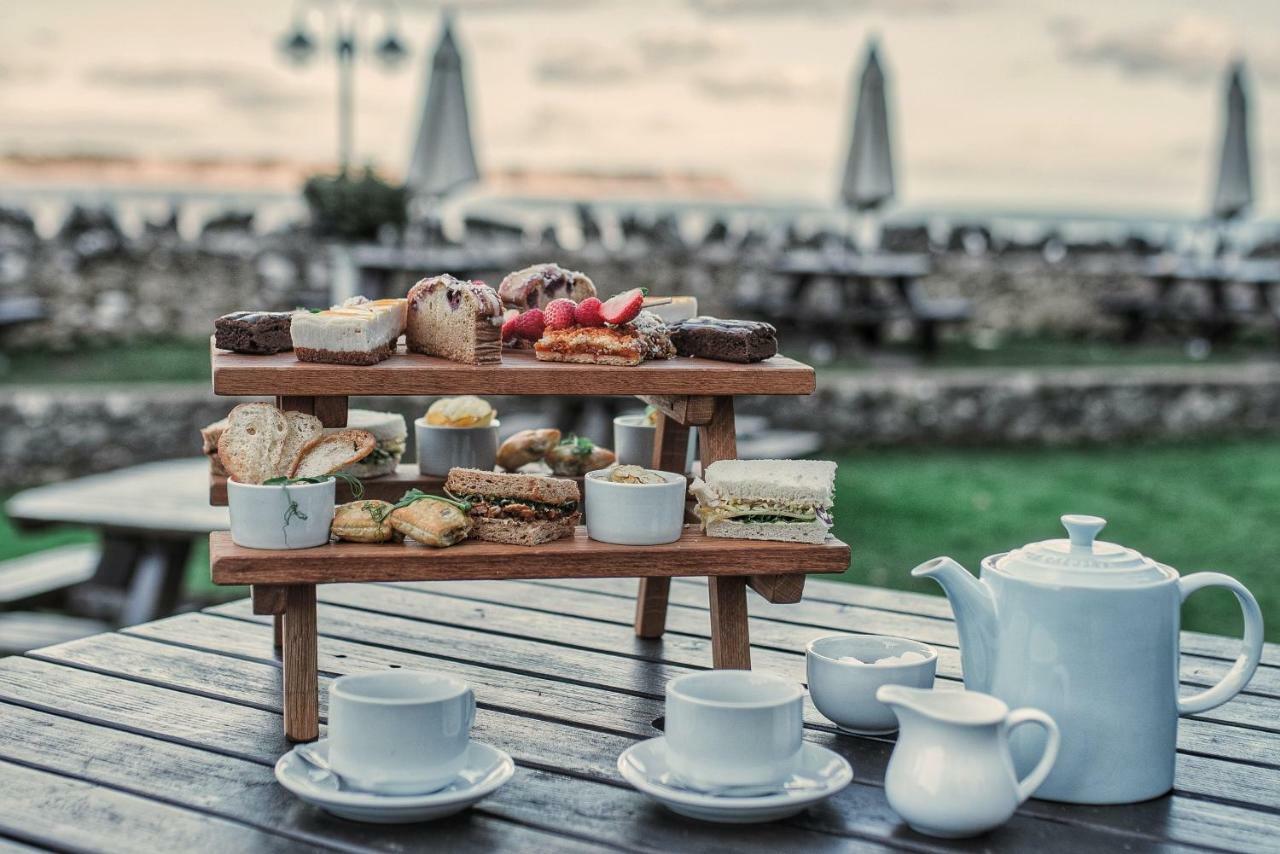 Oxwich Bay Hotel Swansea Buitenkant foto