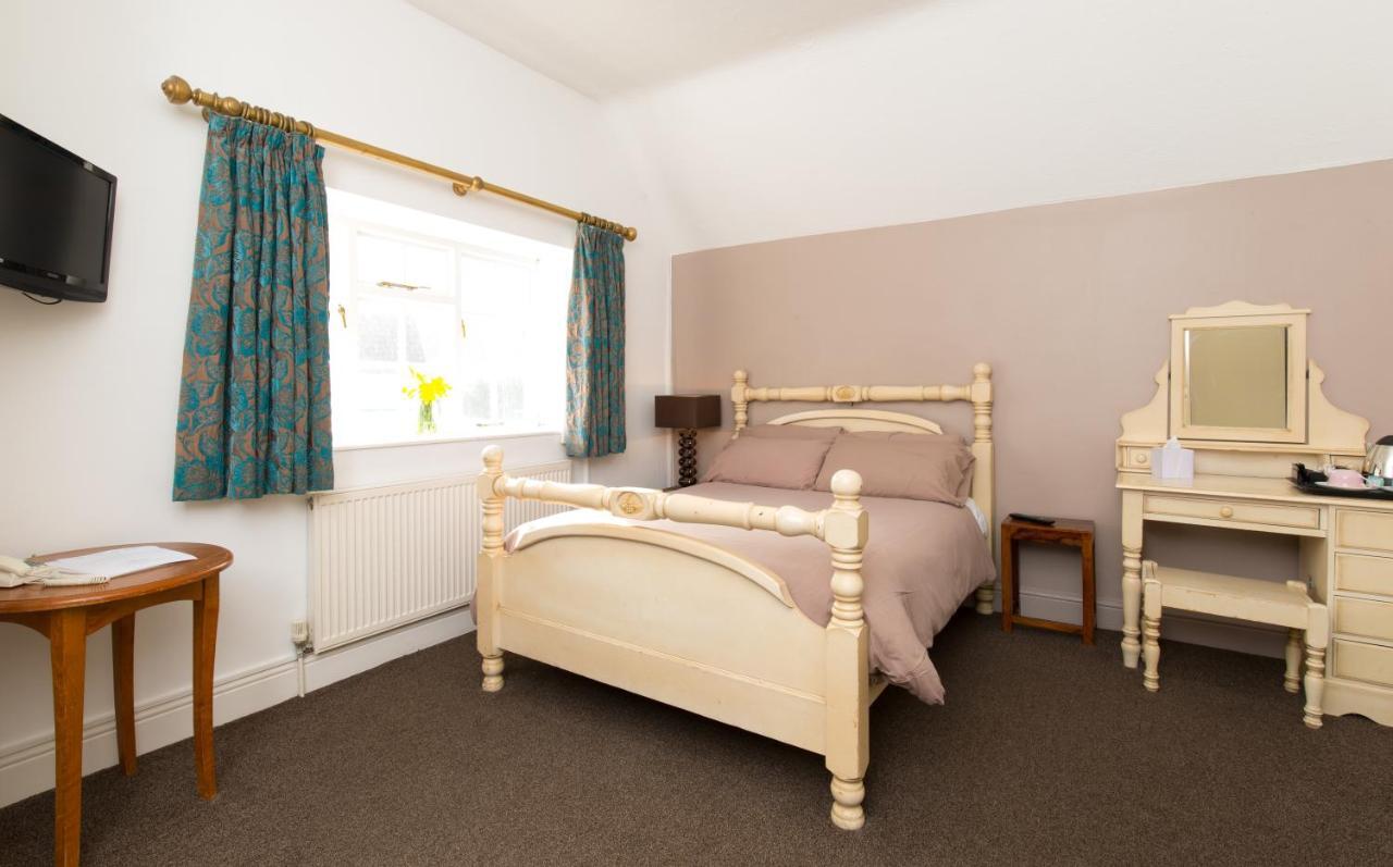 Oxwich Bay Hotel Swansea Buitenkant foto